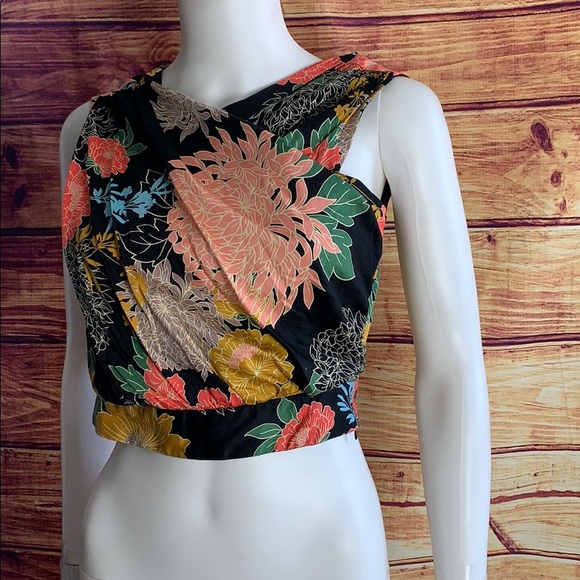 Zara Tops - Zara Black Floral Cropped Wrap Sleeveless Top